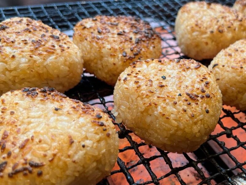 うなぎ小椋道後店の鰻焼きおにぎり